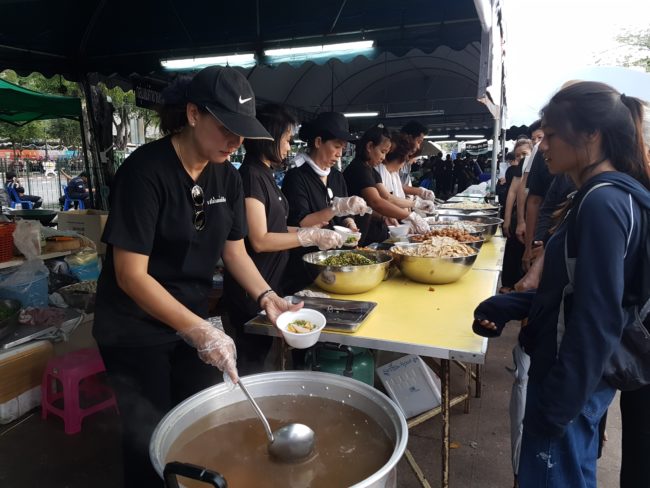 A love-hate affair with Thai food - Amor y odio con la comida tailandesa - The Solivagant Soul