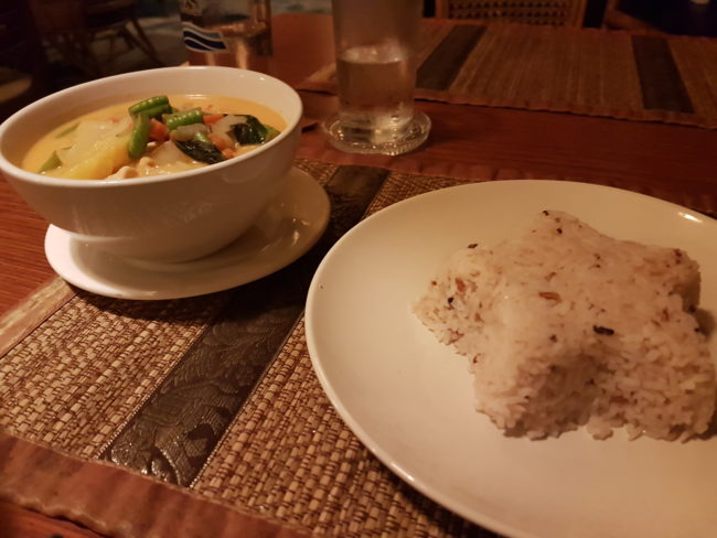 A love-hate affair with Thai food - Amor y odio con la comida tailandesa - The Solivagant Soul