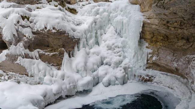 Hiking Johnston Canyon in Winter