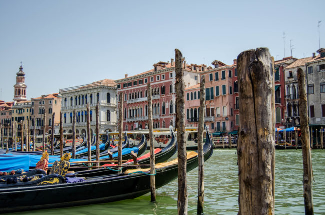 Gondolas - Where to stay in Venice | best hostels in Venice | best luxurious hotels in Venice - The Solivagant Soul