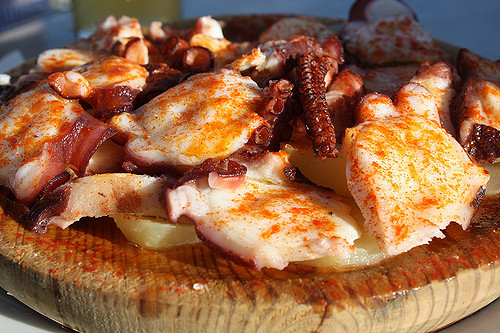 Best Spanish Food per Region | Most Authentic Spanish Recipes per region | Spain has some of the best food in the world. We do not only have amazing chefs but Spain is also home of extraordinary delicatessen. Here you can find the best food per region | The Solivagant Soul