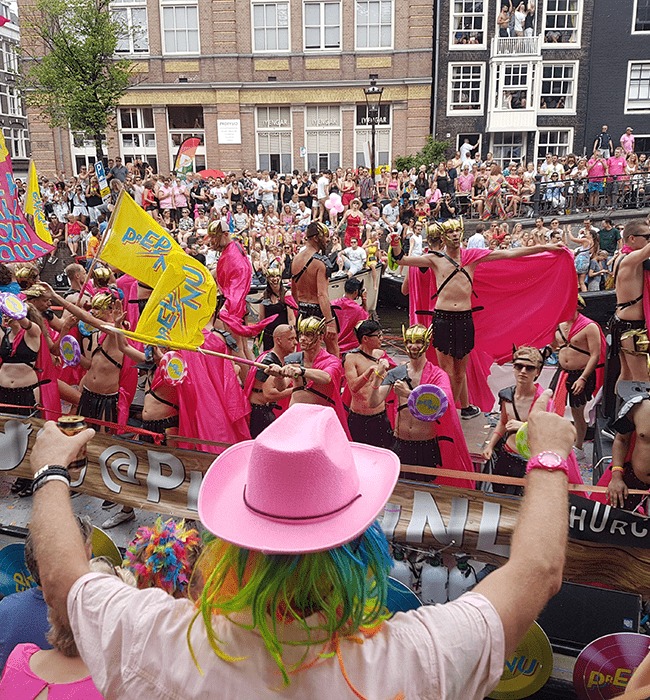 What to do and where to go during Pride in Amsterdam - LGTB community | Pride weekend Amsterdam | The Solivagant Soul