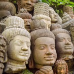 Making friends while traveling or making friends on the road is always a challenge, independently on whether you travel alone or if you travel with more people. Here you have some tips on how to get started on it.| Solo Travel | Travel Tips | The Solivagant Soul