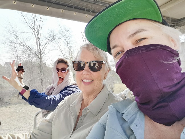Photobombing at Okavango
