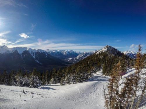Banff Gondola in Winter - Photo Gallery | The Solivagant Soul