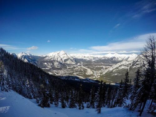 Banff Gondola in Winter - Photo Gallery | The Solivagant Soul